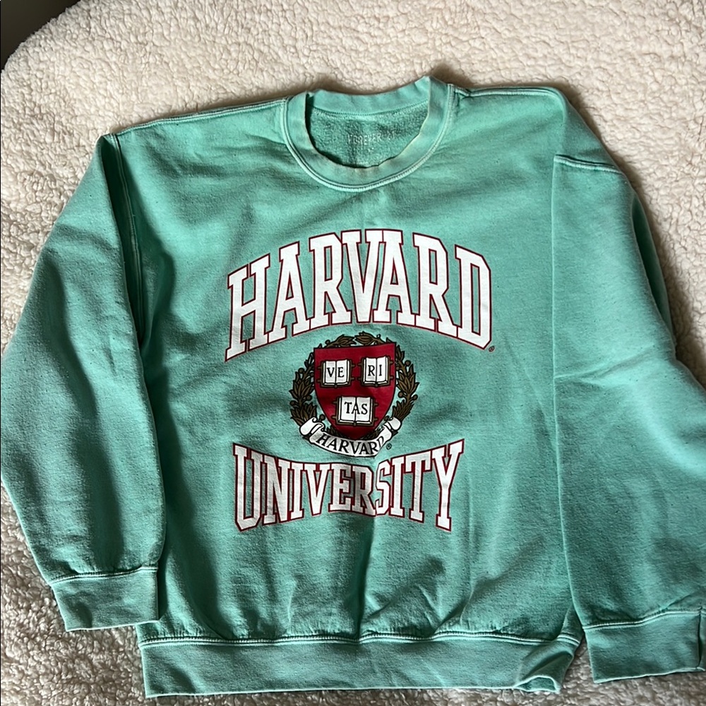 Harvard University Green Sweatshirt